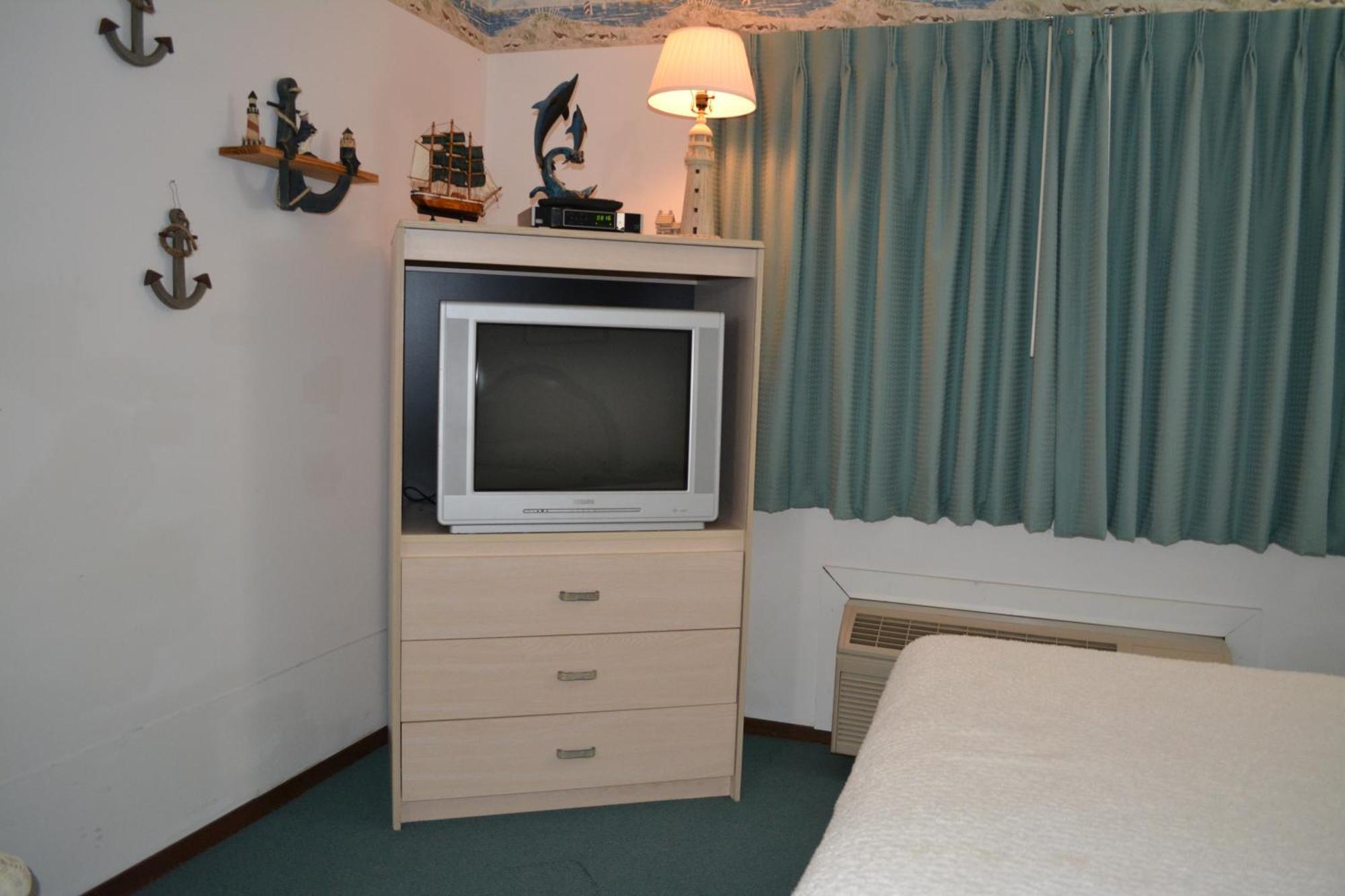 Bloomer Inn & Suites الغرفة الصورة