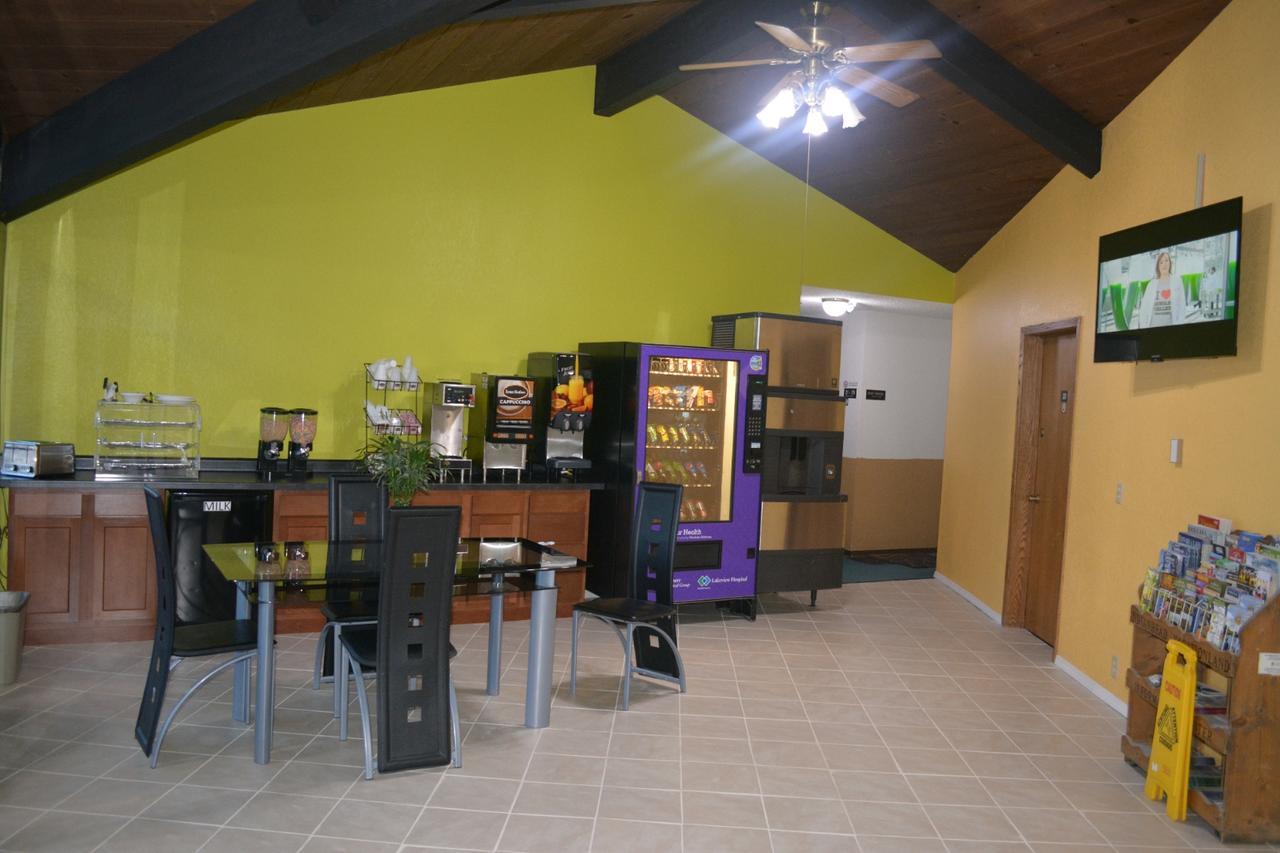 Bloomer Inn & Suites المظهر الخارجي الصورة
