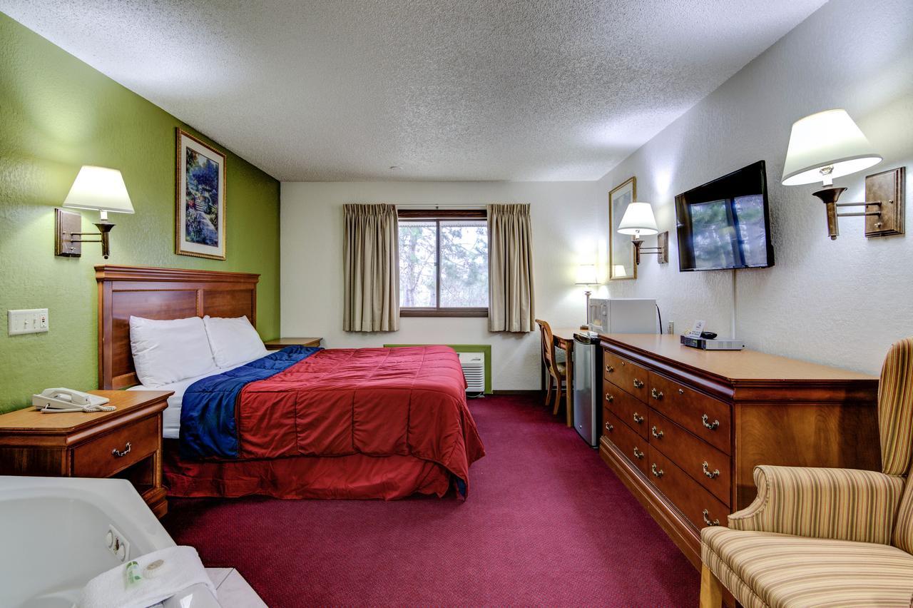 Bloomer Inn & Suites المظهر الخارجي الصورة