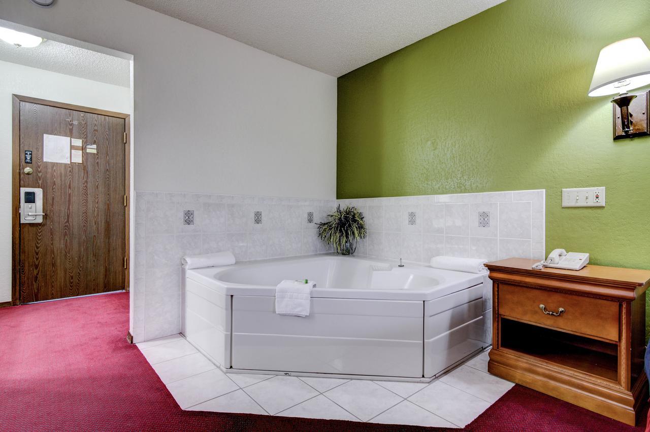 Bloomer Inn & Suites المظهر الخارجي الصورة