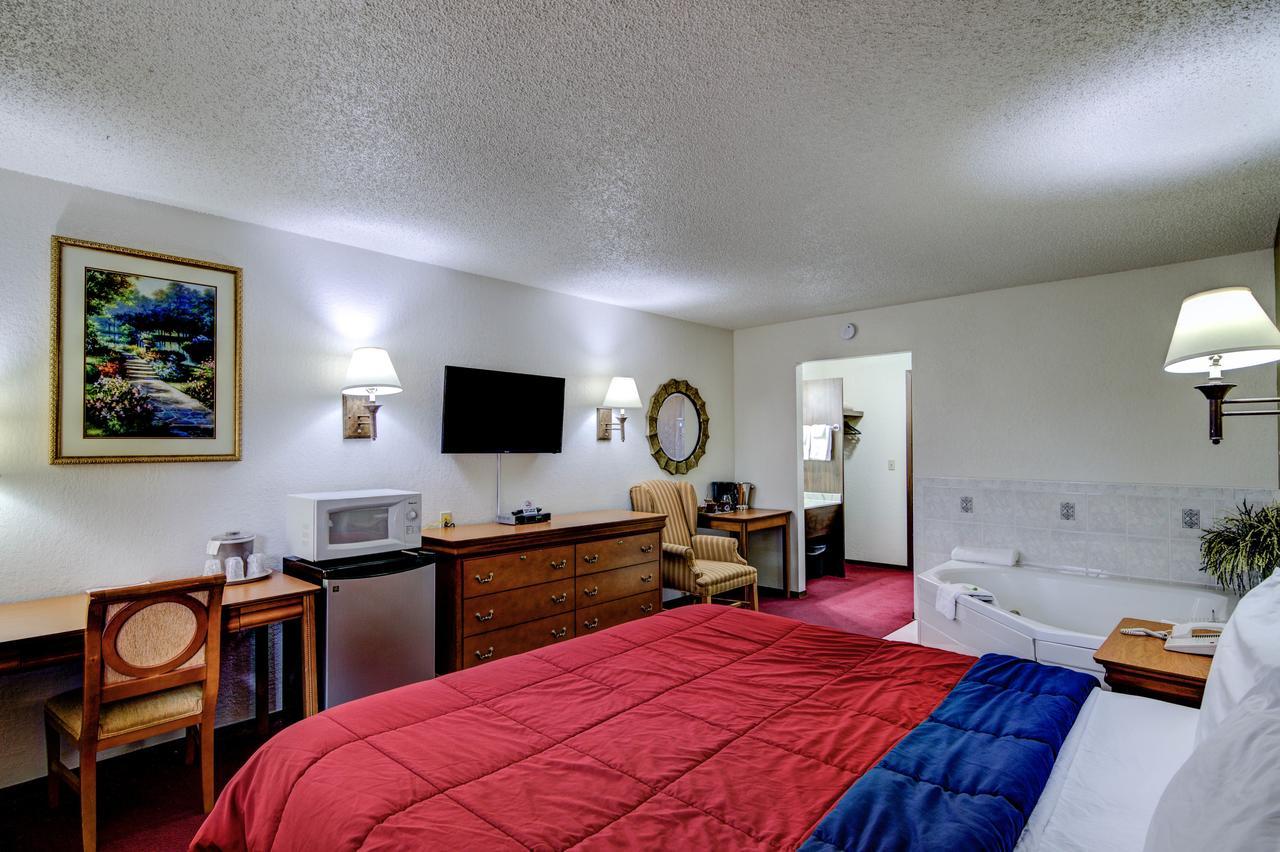 Bloomer Inn & Suites المظهر الخارجي الصورة