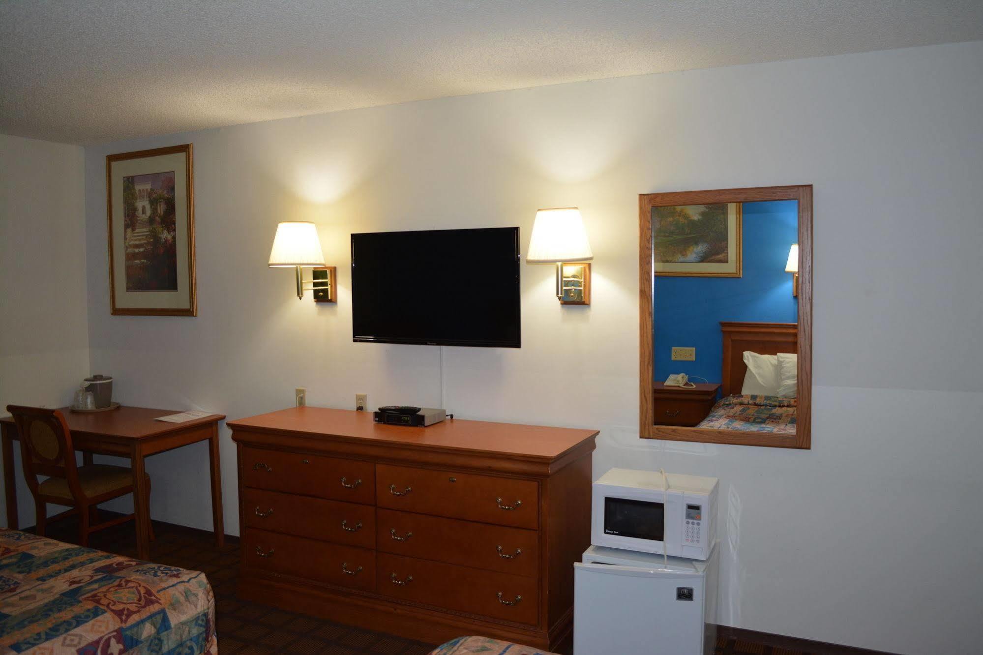 Bloomer Inn & Suites المظهر الخارجي الصورة