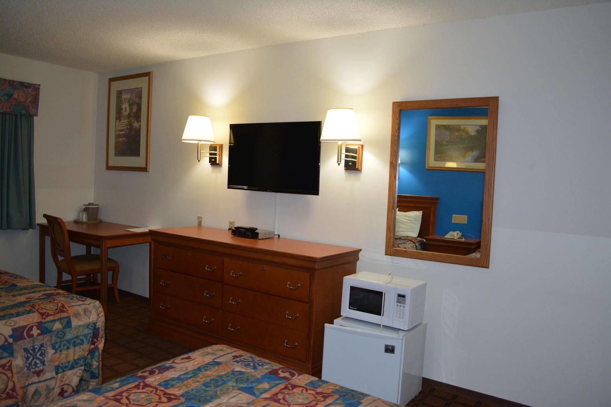 Bloomer Inn & Suites المظهر الخارجي الصورة